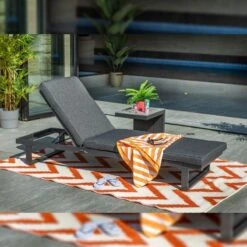 Hartman Cosmopolitan Garden Lounger